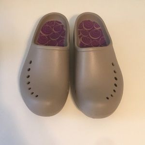 Croc clog in mushroom color great for gardening 🌱